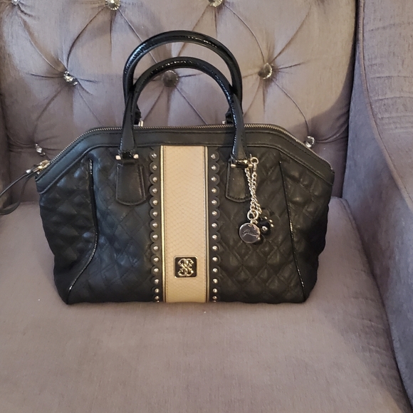 Guess handbag - Picture 2 of 5